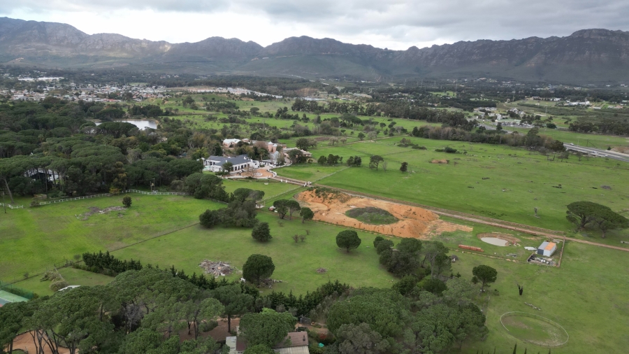 5 Bedroom Property for Sale in Somerset West Rural Western Cape